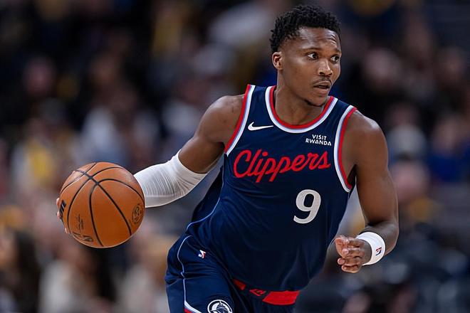 快船力克雄鹿豪取5连胜 马瑟林28+6引关注