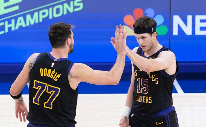 湖人双核报销赛季前景蒙阴 球队陷入战术困境