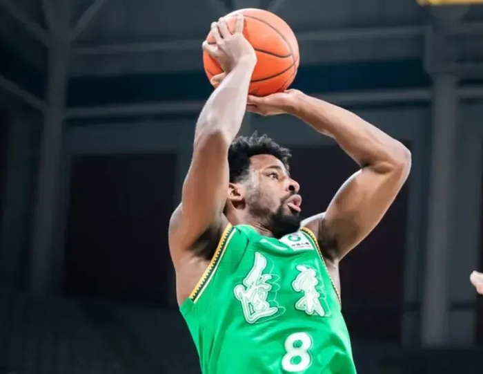 辽宁官宣莱迪加盟 布罗金顿离队引争议